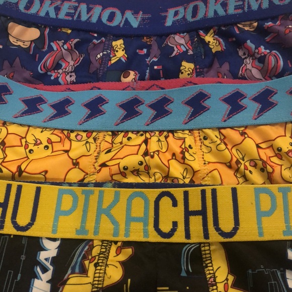 Boys size 6 Boxers - Picture 2 of 4